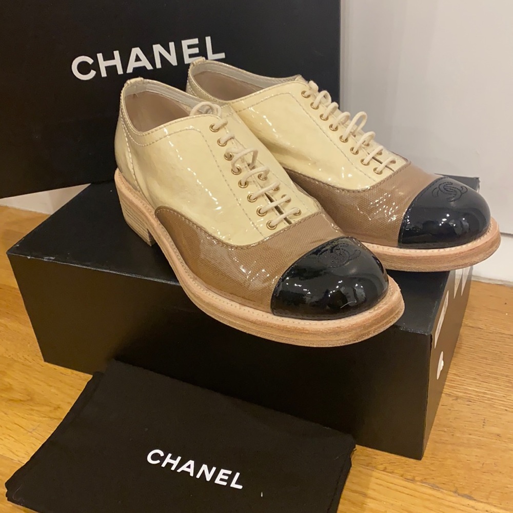 Lace-up Color-blocked PVC Chanel Oxfords